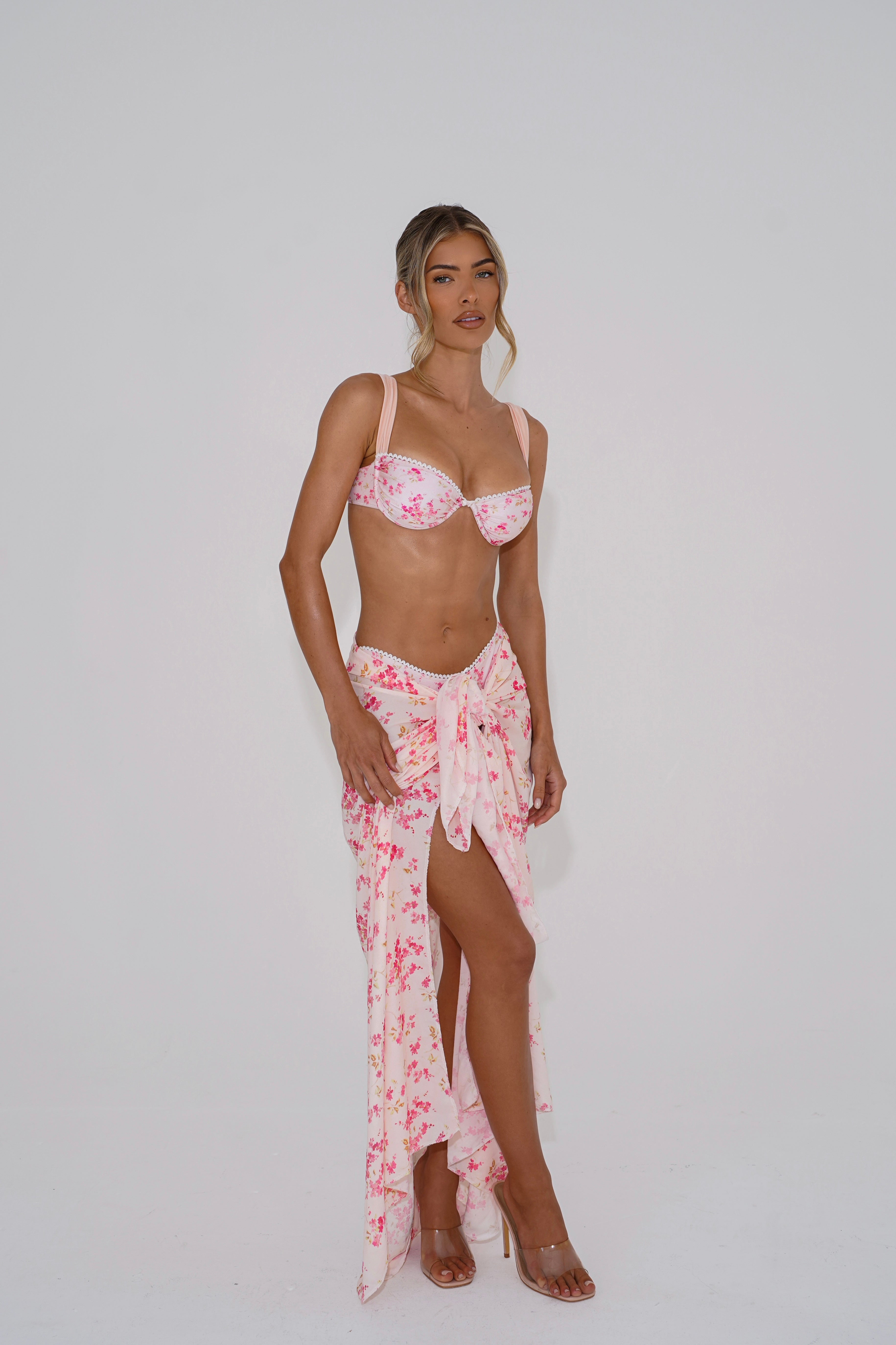 The underwire lace trim bikini top - pink floral