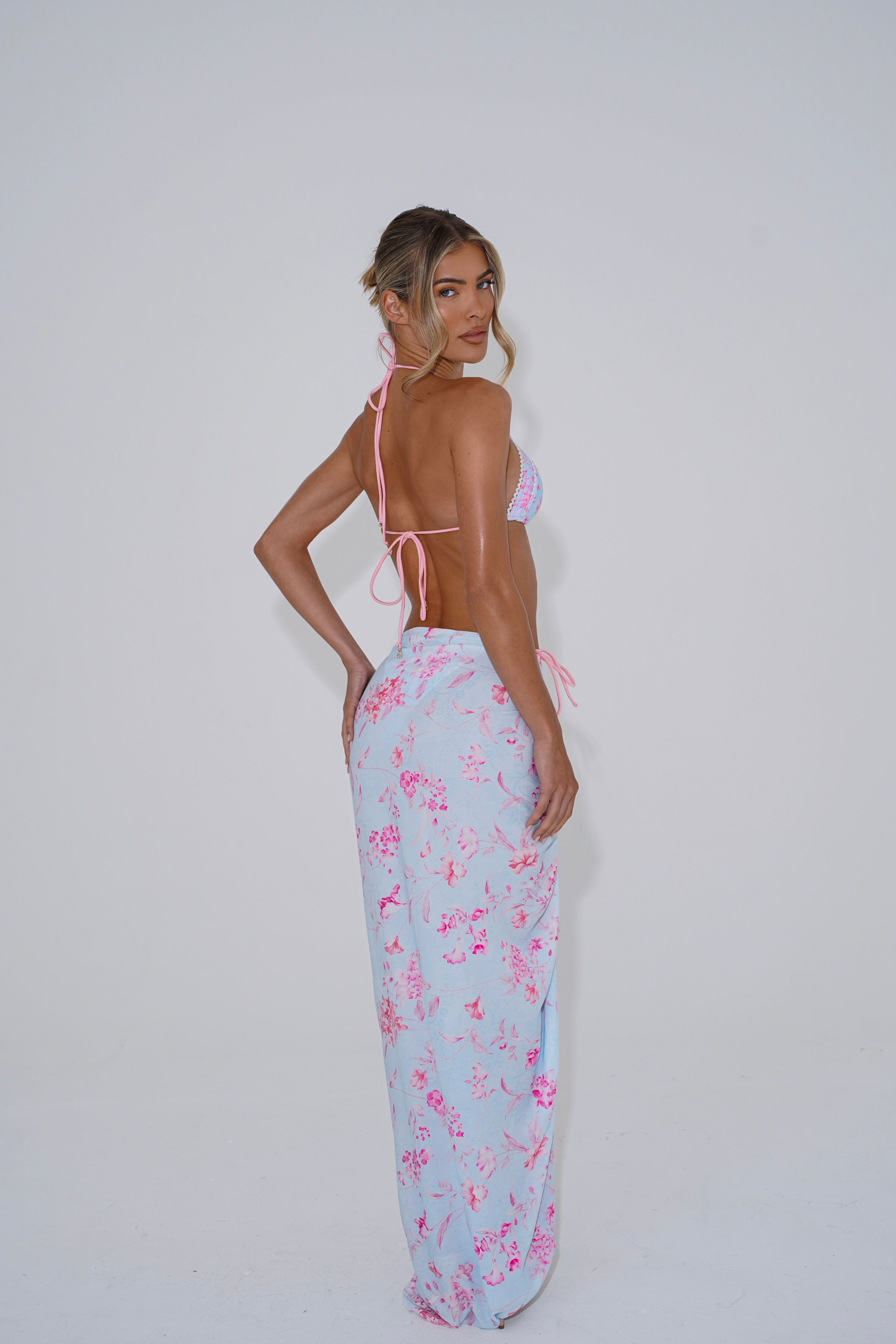 The tie up sarong - blue floral