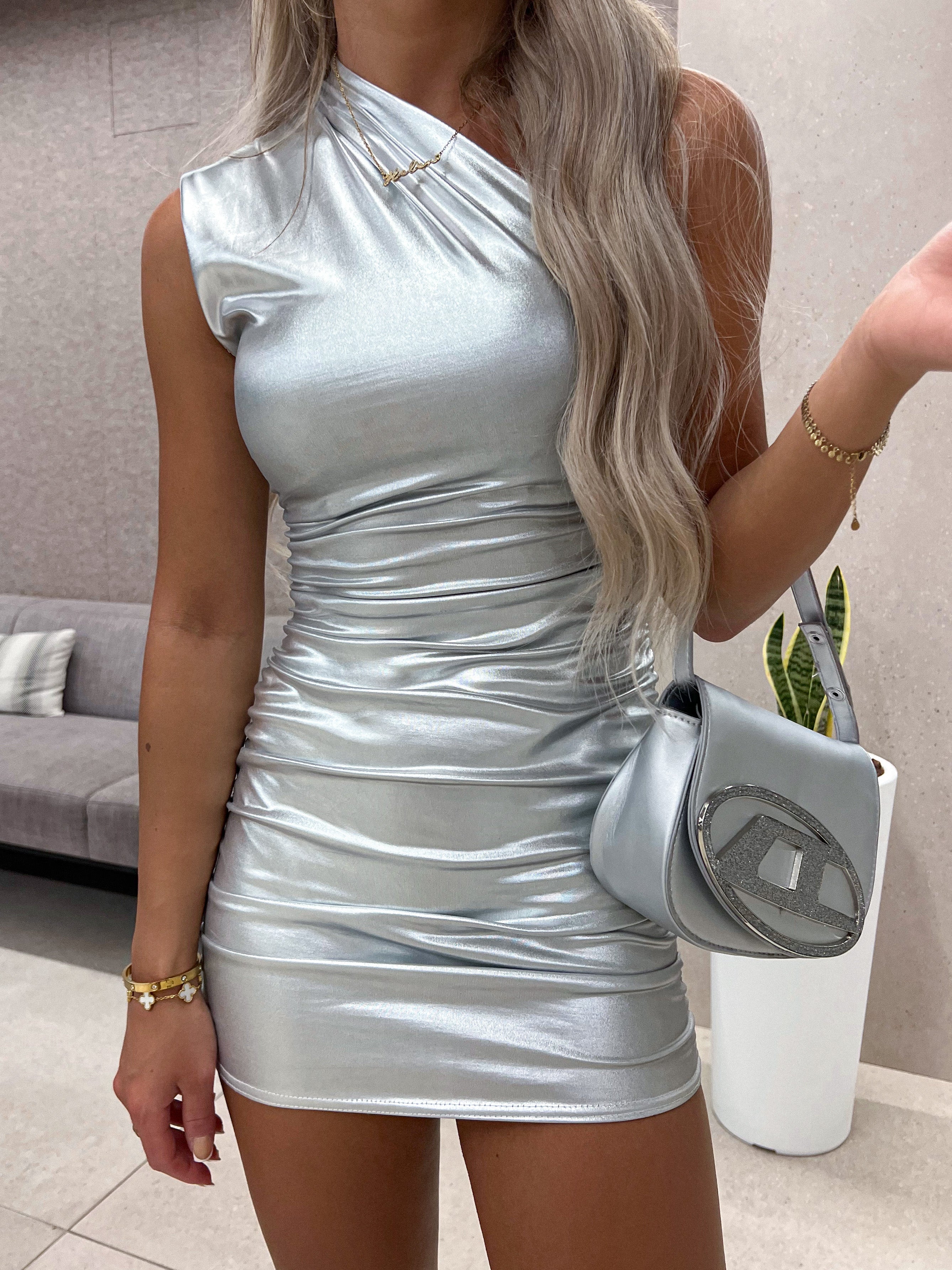 The one shoulder mini - silver metallic Koko Bay