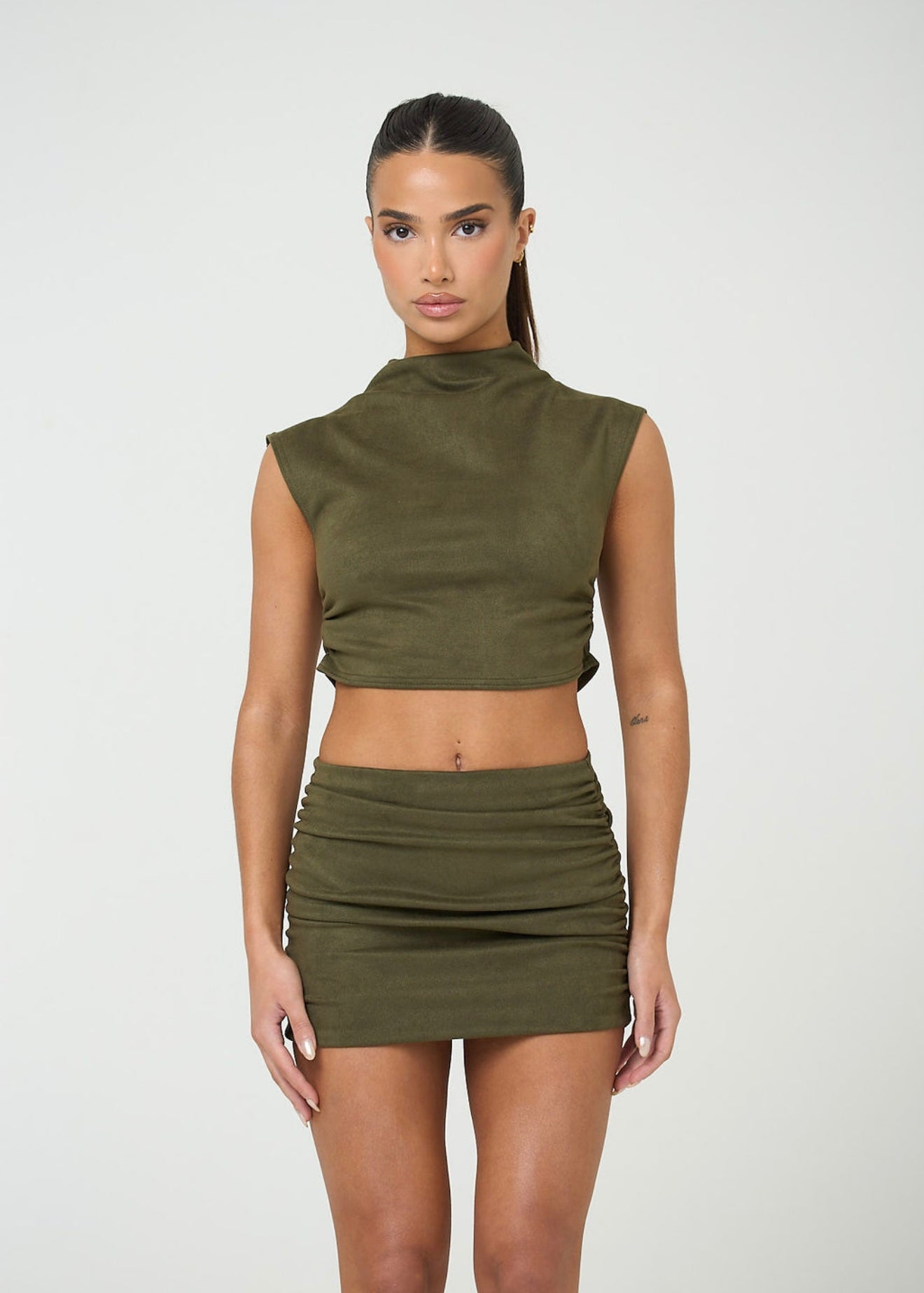 The high neck suede crop top - khaki