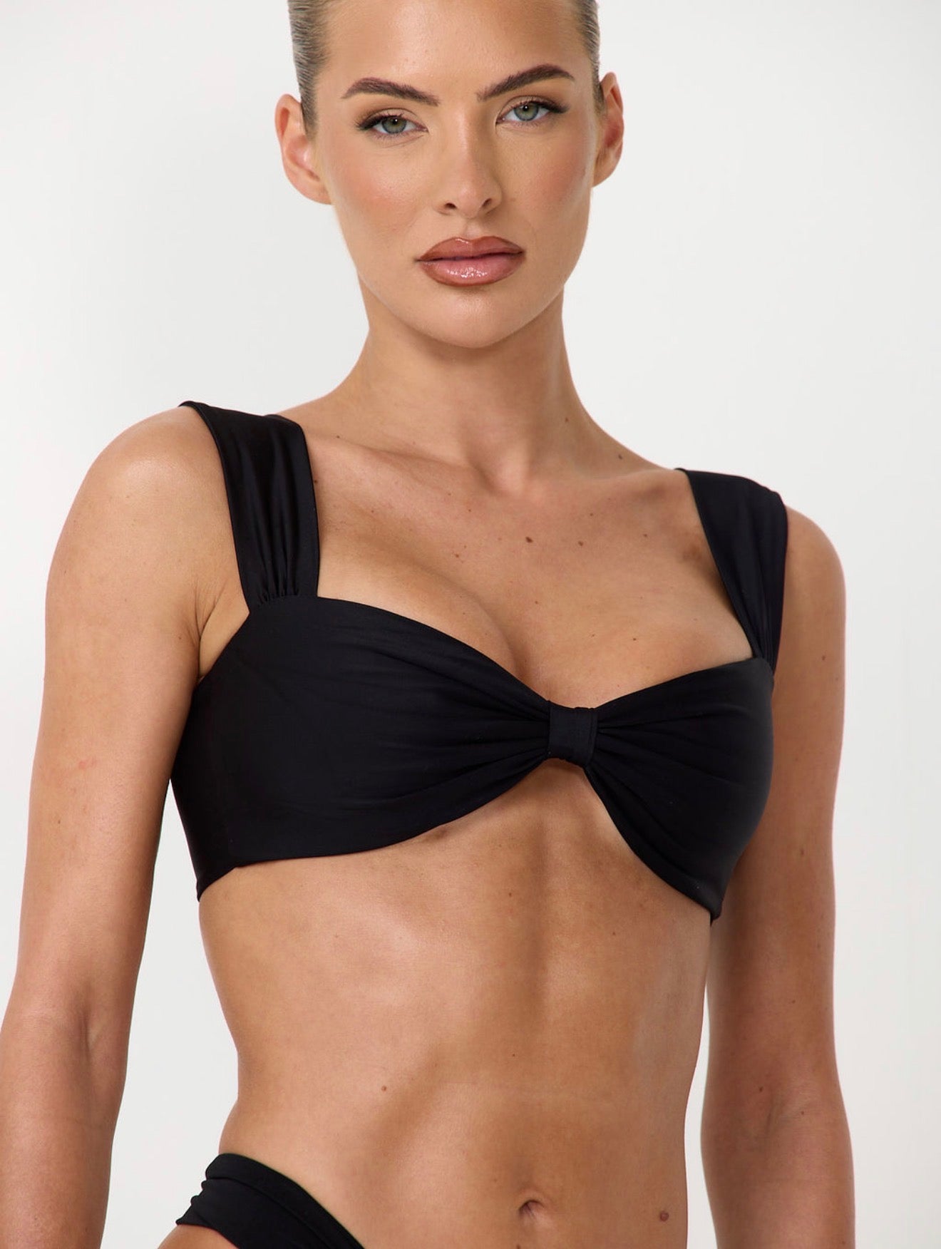 The wide band bikini top - black