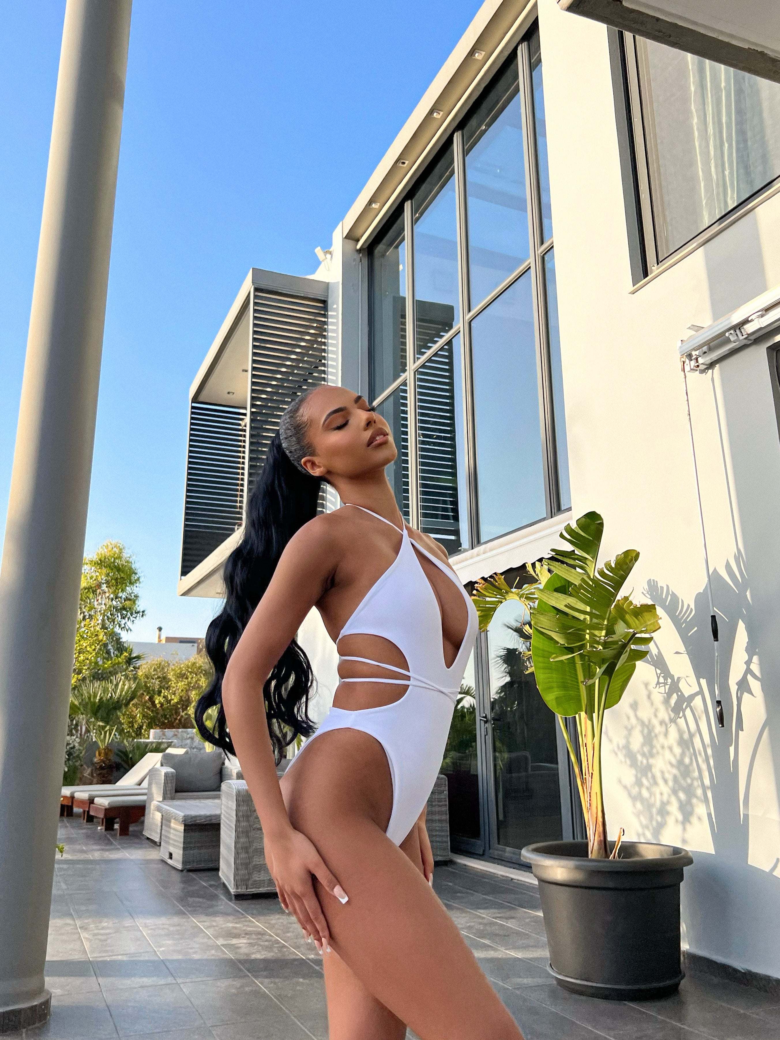 The cutout swimsuit - white
