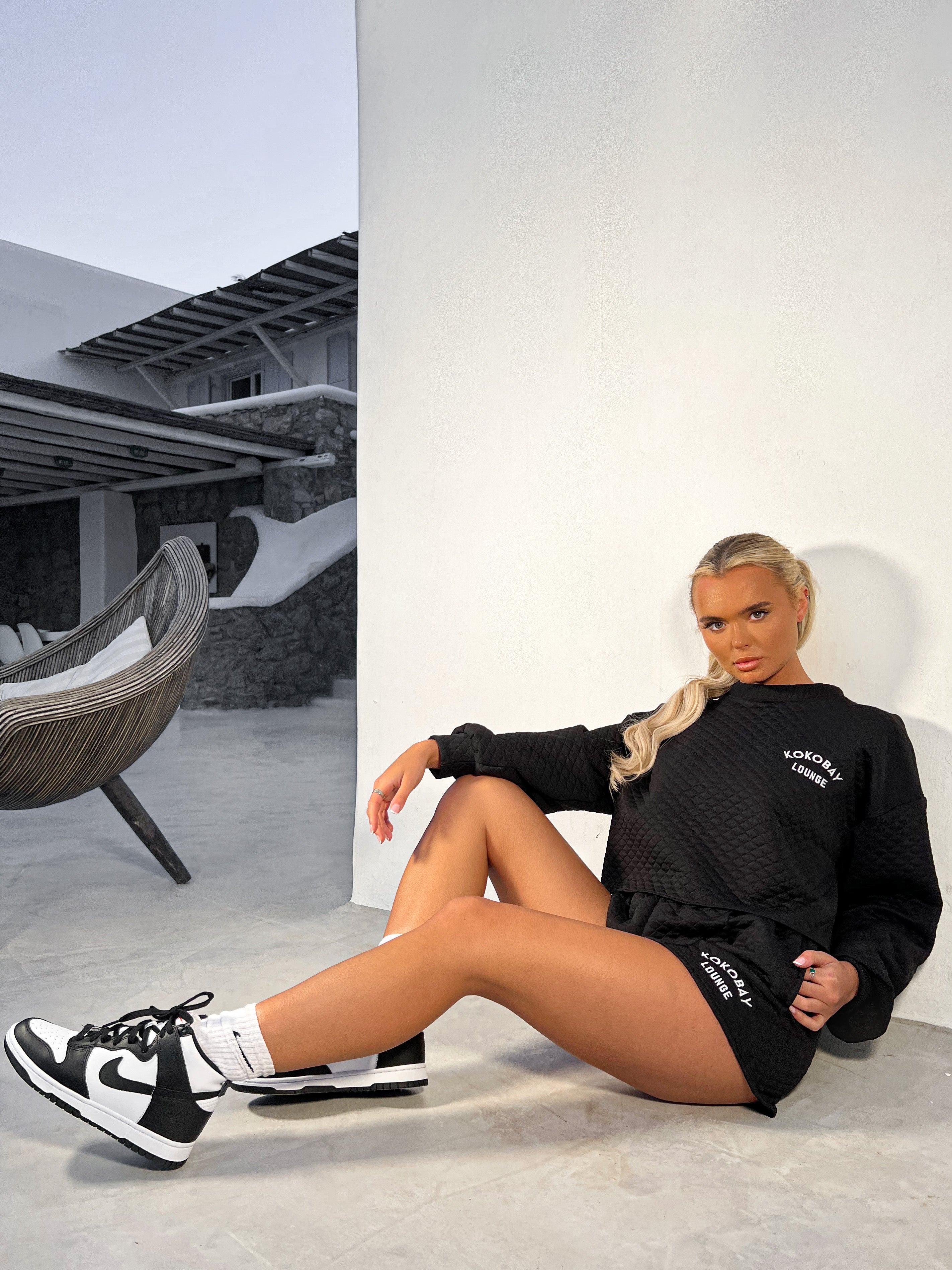 Oversized quilted jumper in black