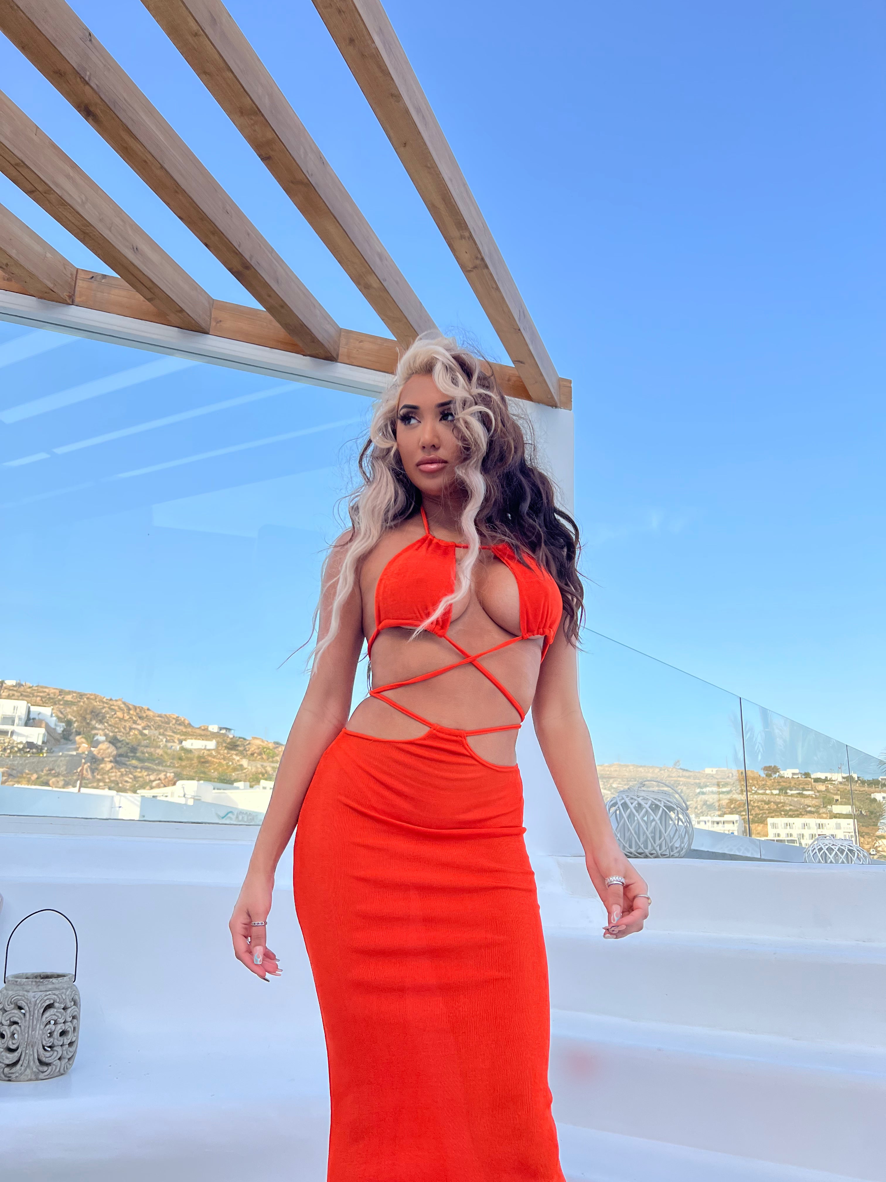 Halter neck bra in orange slinky